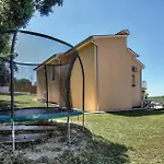 Li * Radmani