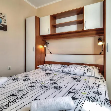Nyaraló Li Radmani
