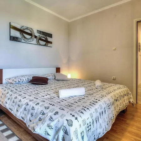 Awesome In With Wifi Holiday home Radmani