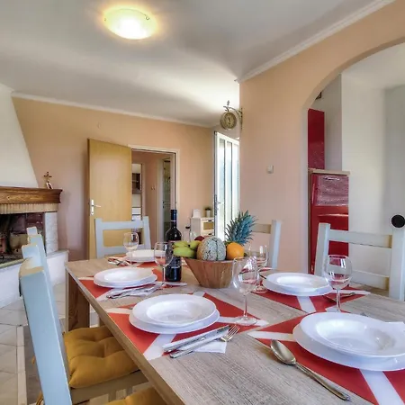 Сasa de vacaciones Li Radmani