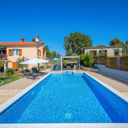 Сasa de vacaciones Li Radmani